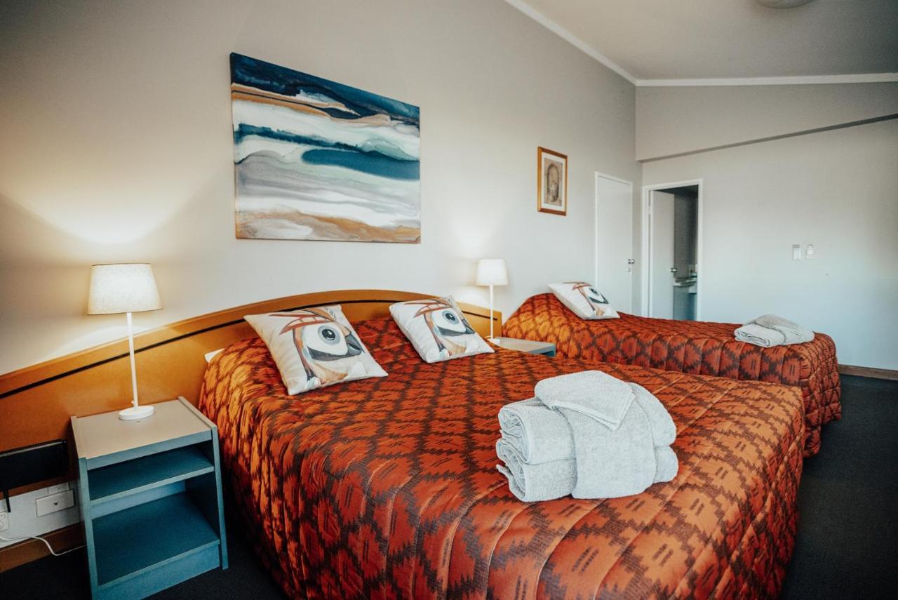 Seasons Hotel Newman Eksteriør billede